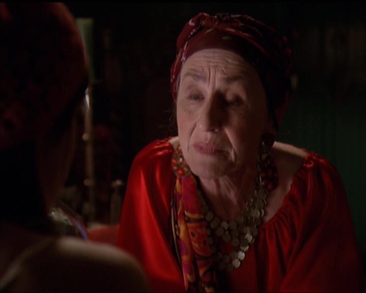 Charmed-Online-dot-net_5x06TheEyesHaveIt0093.jpg