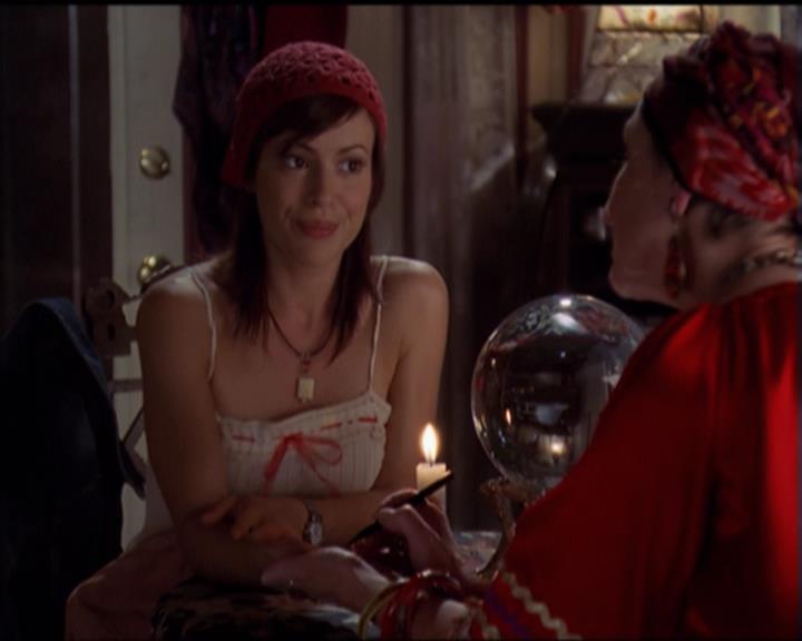 Charmed-Online-dot-net_5x06TheEyesHaveIt0110.jpg