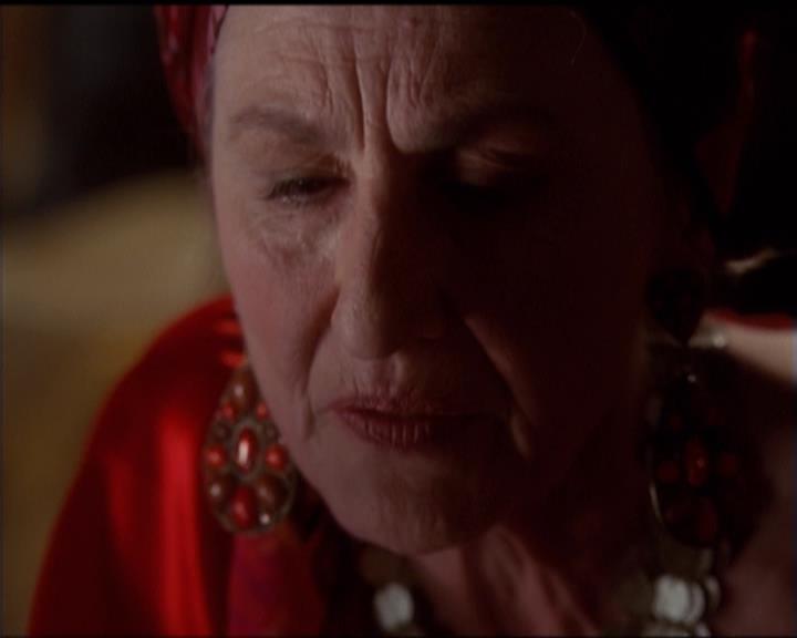 Charmed-Online-dot-net_5x06TheEyesHaveIt0122.jpg