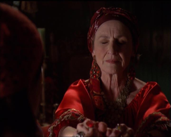 Charmed-Online-dot-net_5x06TheEyesHaveIt0152.jpg