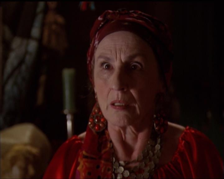Charmed-Online-dot-net_5x06TheEyesHaveIt0159.jpg