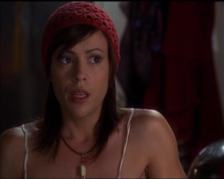 Charmed-Online-dot-net_5x06TheEyesHaveIt0161.jpg