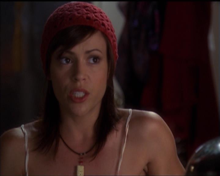 Charmed-Online-dot-net_5x06TheEyesHaveIt0162.jpg