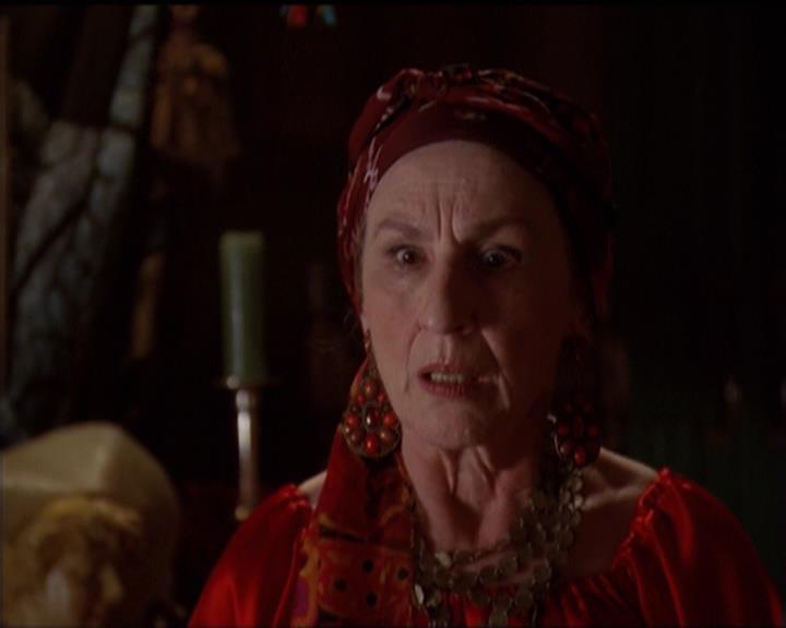 Charmed-Online-dot-net_5x06TheEyesHaveIt0163.jpg