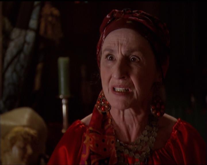 Charmed-Online-dot-net_5x06TheEyesHaveIt0165.jpg
