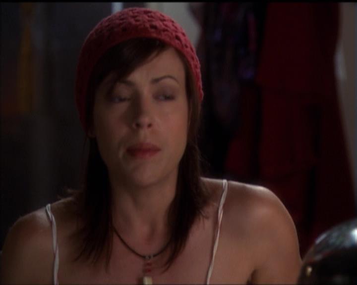 Charmed-Online-dot-net_5x06TheEyesHaveIt0169.jpg