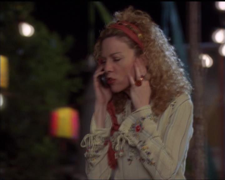 Charmed-Online-dot-net_5x06TheEyesHaveIt0186.jpg
