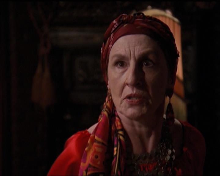 Charmed-Online-dot-net_5x06TheEyesHaveIt0218.jpg