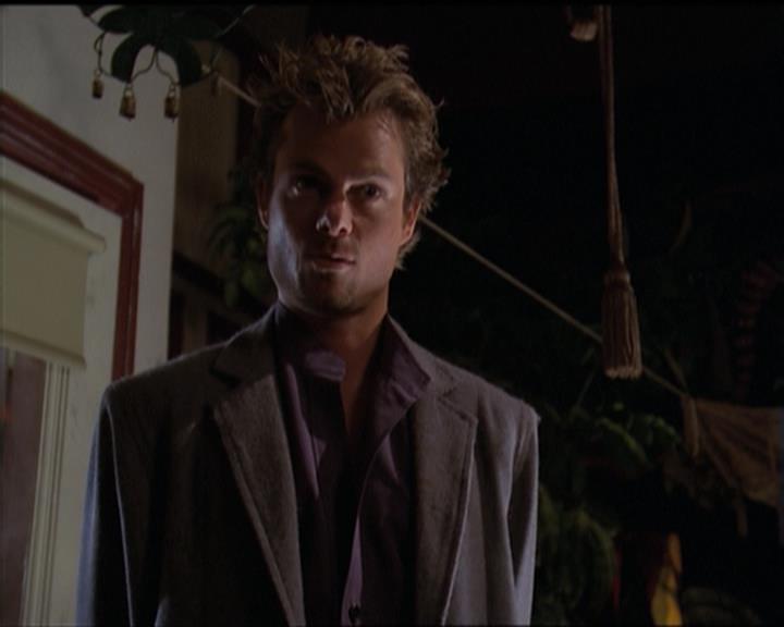 Charmed-Online-dot-net_5x06TheEyesHaveIt0231.jpg