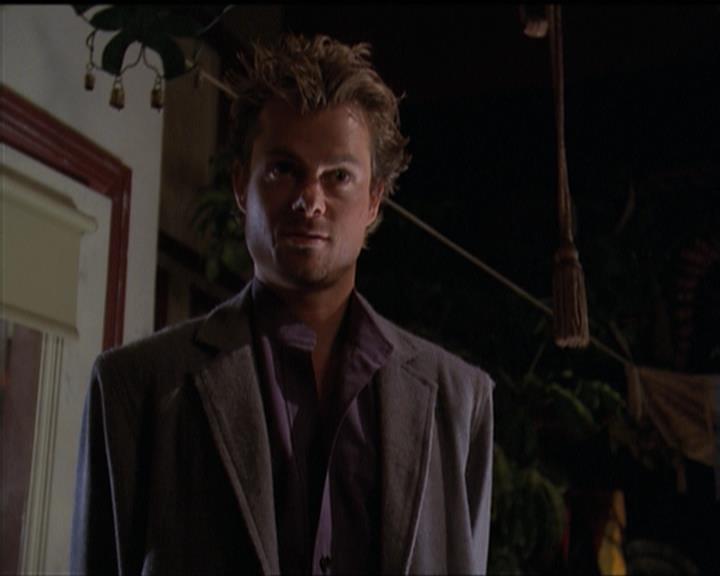 Charmed-Online-dot-net_5x06TheEyesHaveIt0232.jpg