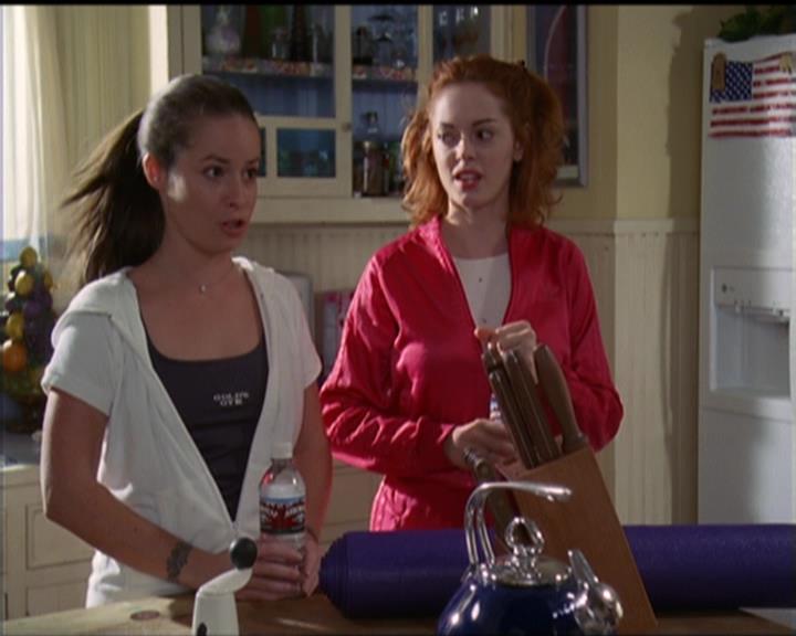 Charmed-Online-dot-net_5x06TheEyesHaveIt0307.jpg