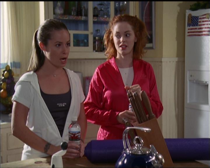 Charmed-Online-dot-net_5x06TheEyesHaveIt0308.jpg
