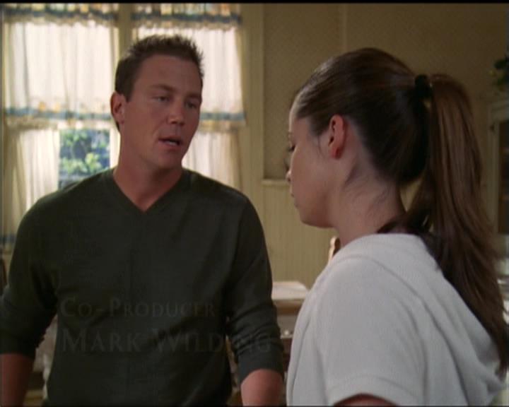 Charmed-Online-dot-net_5x06TheEyesHaveIt0318.jpg