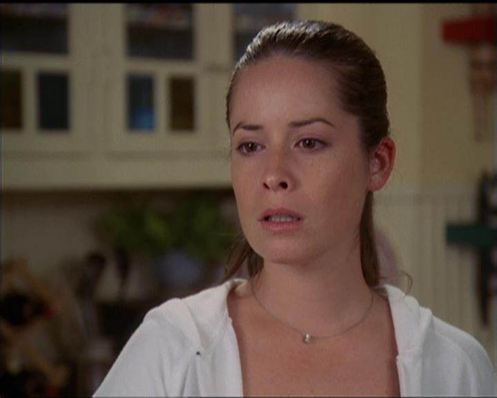Charmed-Online-dot-net_5x06TheEyesHaveIt0335.jpg