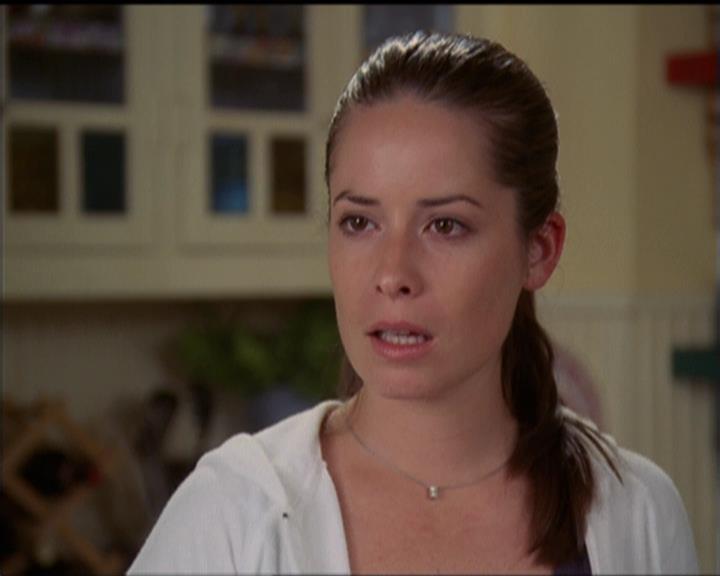 Charmed-Online-dot-net_5x06TheEyesHaveIt0338.jpg