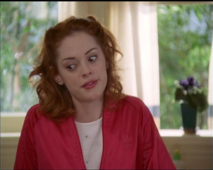 Charmed-Online-dot-net_5x06TheEyesHaveIt0348.jpg