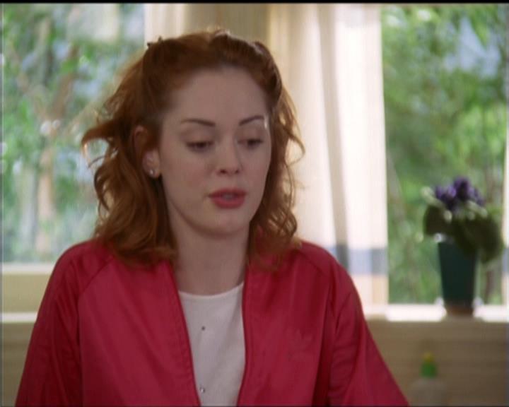 Charmed-Online-dot-net_5x06TheEyesHaveIt0350.jpg