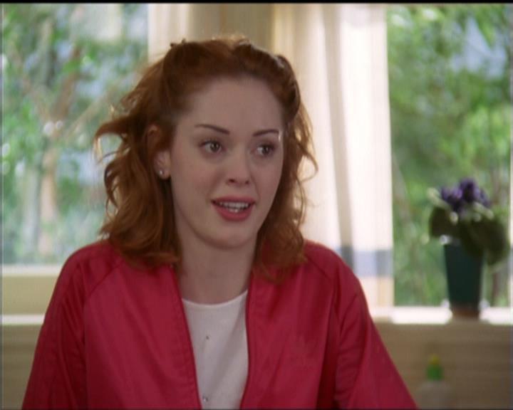 Charmed-Online-dot-net_5x06TheEyesHaveIt0351.jpg
