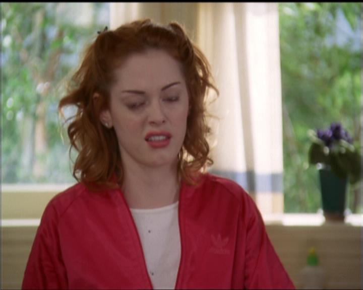 Charmed-Online-dot-net_5x06TheEyesHaveIt0365.jpg