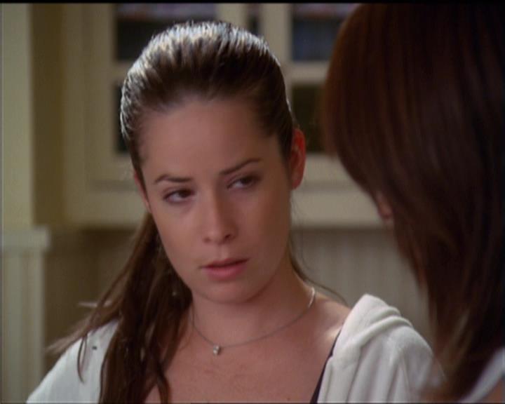 Charmed-Online-dot-net_5x06TheEyesHaveIt0383.jpg