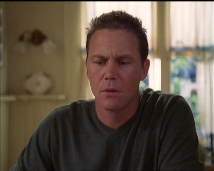 Charmed-Online-dot-net_5x06TheEyesHaveIt0388.jpg