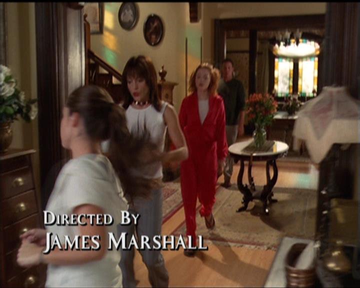 Charmed-Online-dot-net_5x06TheEyesHaveIt0400.jpg