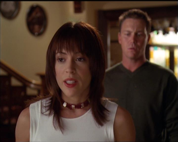 Charmed-Online-dot-net_5x06TheEyesHaveIt0406.jpg