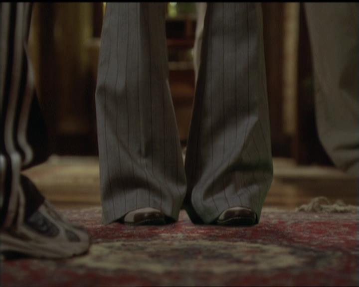 Charmed-Online-dot-net_5x06TheEyesHaveIt0425.jpg