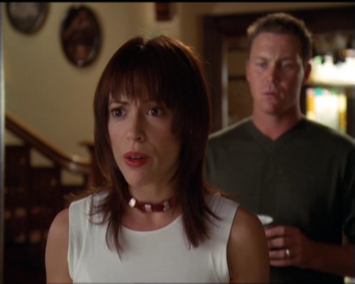 Charmed-Online-dot-net_5x06TheEyesHaveIt0435.jpg