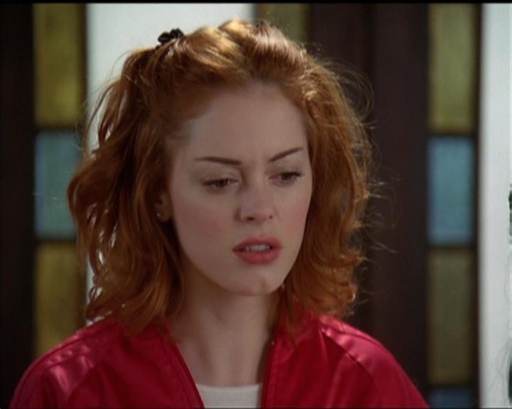 Charmed-Online-dot-net_5x06TheEyesHaveIt0436.jpg