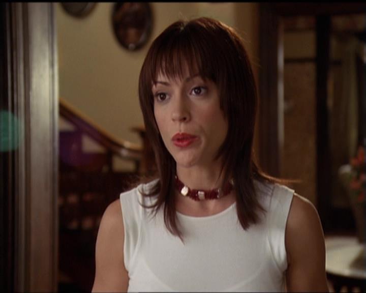 Charmed-Online-dot-net_5x06TheEyesHaveIt0461.jpg