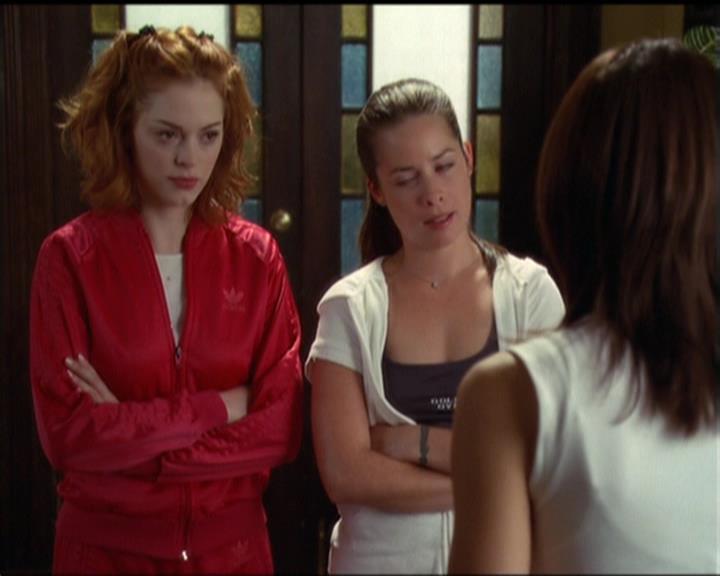 Charmed-Online-dot-net_5x06TheEyesHaveIt0462.jpg