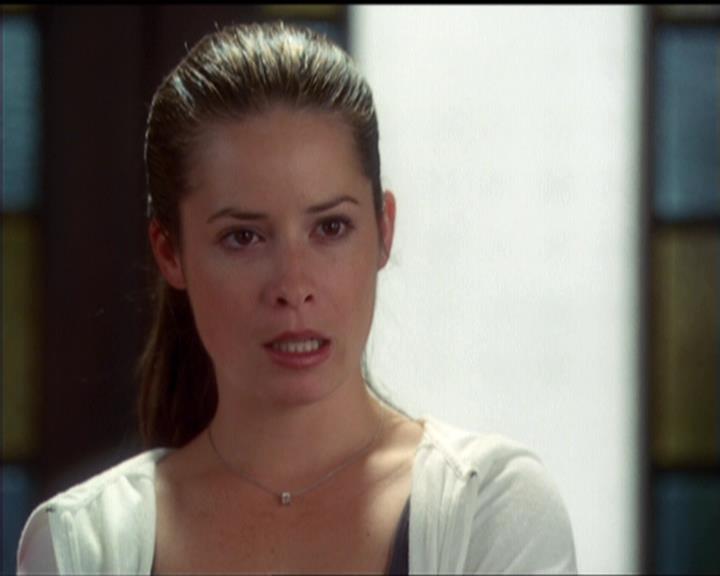 Charmed-Online-dot-net_5x06TheEyesHaveIt0465.jpg