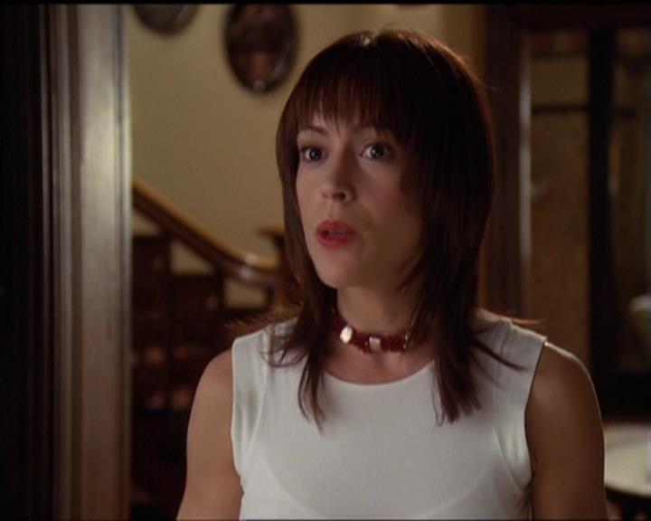 Charmed-Online-dot-net_5x06TheEyesHaveIt0467.jpg