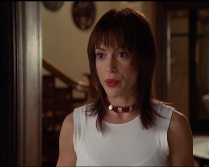 Charmed-Online-dot-net_5x06TheEyesHaveIt0468.jpg