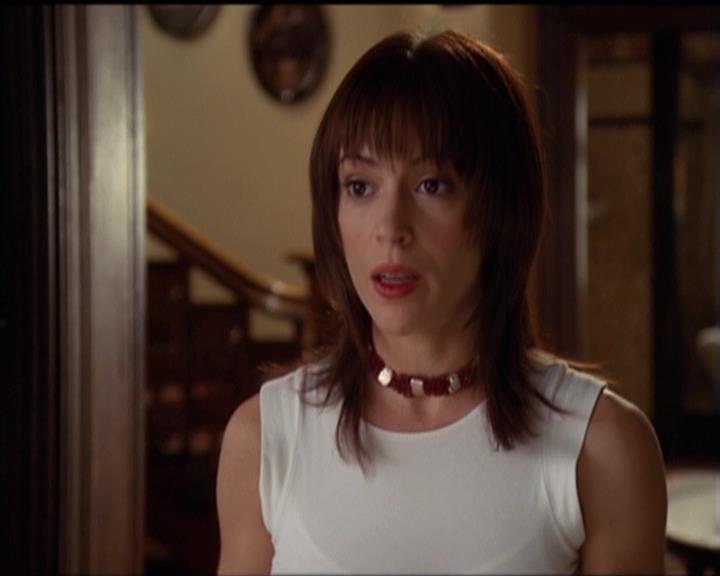 Charmed-Online-dot-net_5x06TheEyesHaveIt0470.jpg