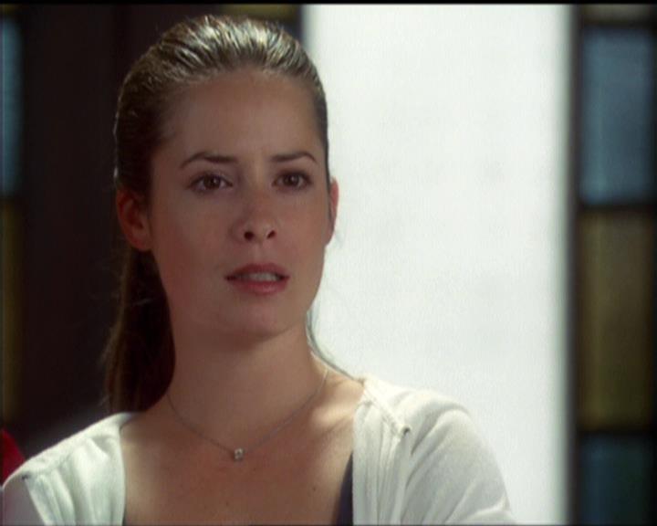 Charmed-Online-dot-net_5x06TheEyesHaveIt0475.jpg
