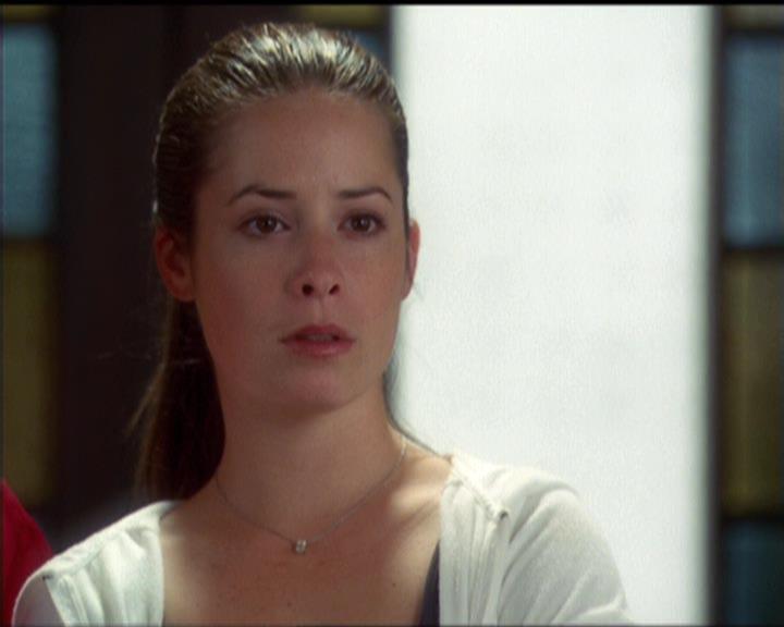 Charmed-Online-dot-net_5x06TheEyesHaveIt0489.jpg