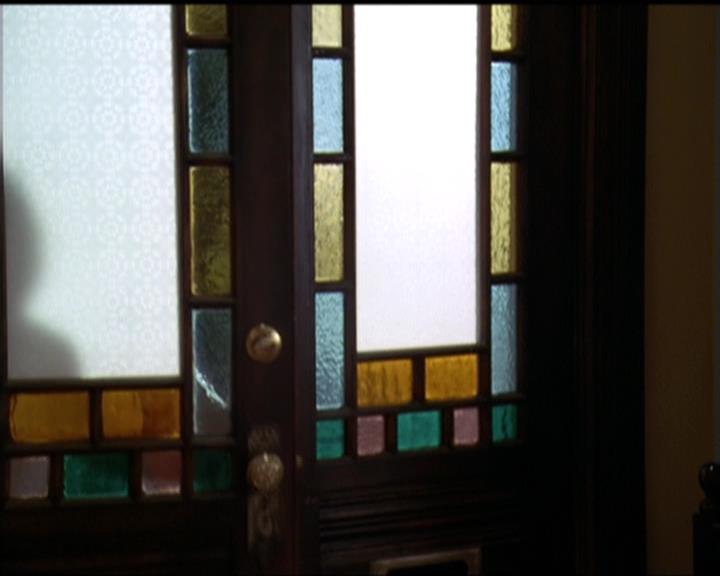 Charmed-Online-dot-net_5x06TheEyesHaveIt0508.jpg