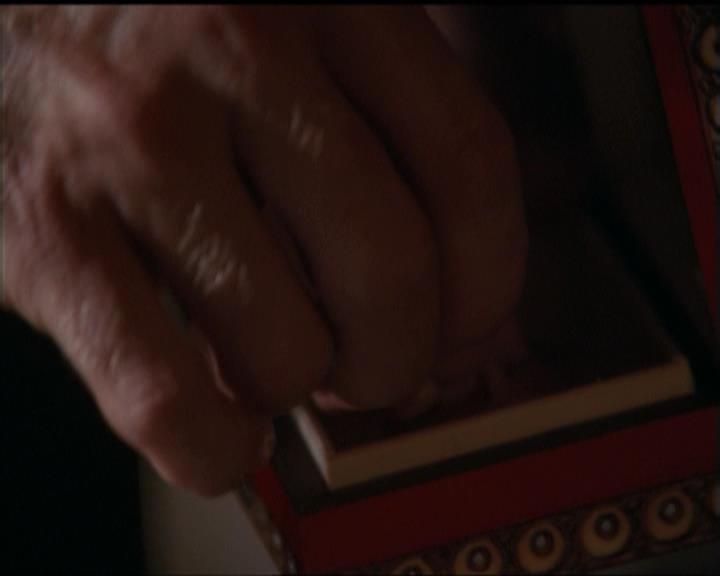 Charmed-Online-dot-net_5x06TheEyesHaveIt0509.jpg