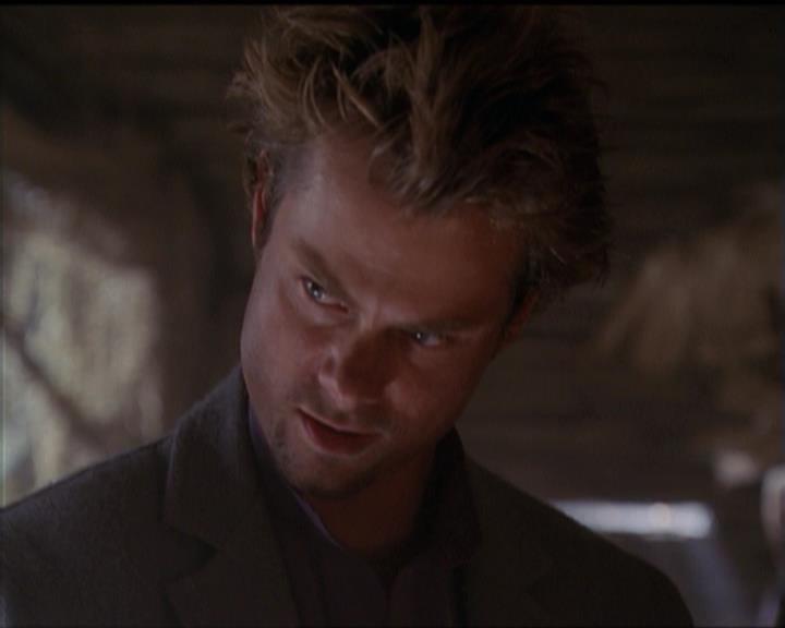Charmed-Online-dot-net_5x06TheEyesHaveIt0523.jpg