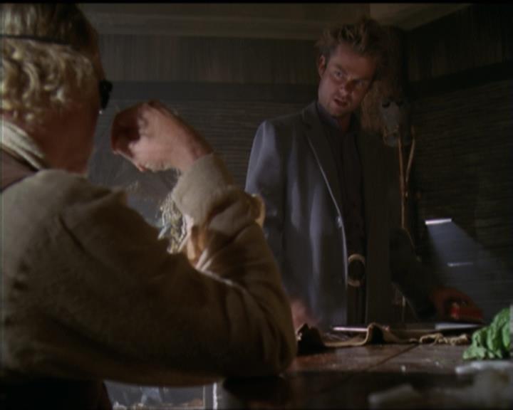 Charmed-Online-dot-net_5x06TheEyesHaveIt0525.jpg