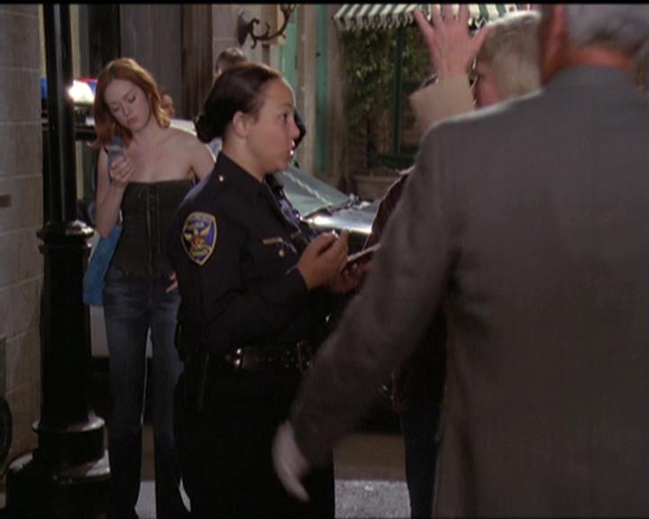 Charmed-Online-dot-net_5x06TheEyesHaveIt0600.jpg