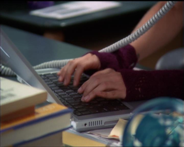 Charmed-Online-dot-net_5x06TheEyesHaveIt0614.jpg