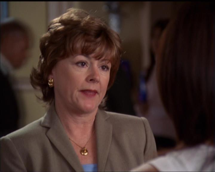 Charmed-Online-dot-net_5x06TheEyesHaveIt0671.jpg