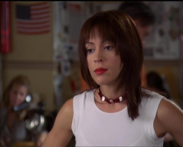 Charmed-Online-dot-net_5x06TheEyesHaveIt0683.jpg