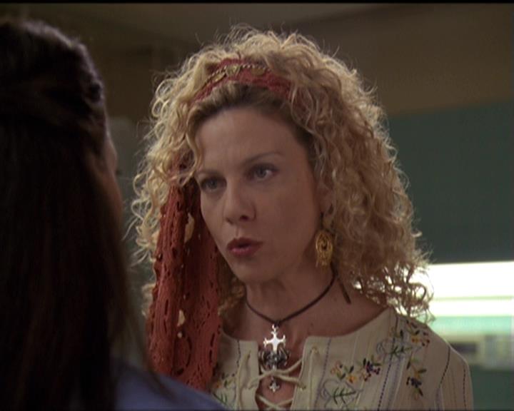 Charmed-Online-dot-net_5x06TheEyesHaveIt0706.jpg Charmed-Online-dot-net_5x06TheEyesHaveIt0706.jpg