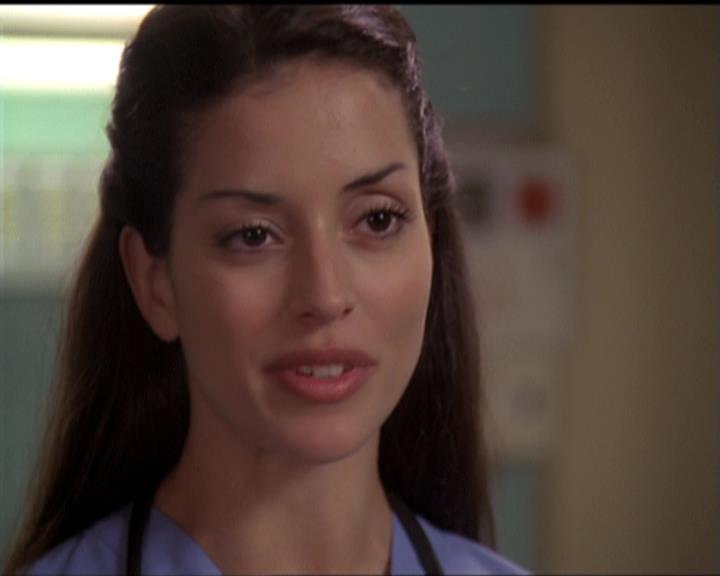 Charmed-Online-dot-net_5x06TheEyesHaveIt0740.jpg