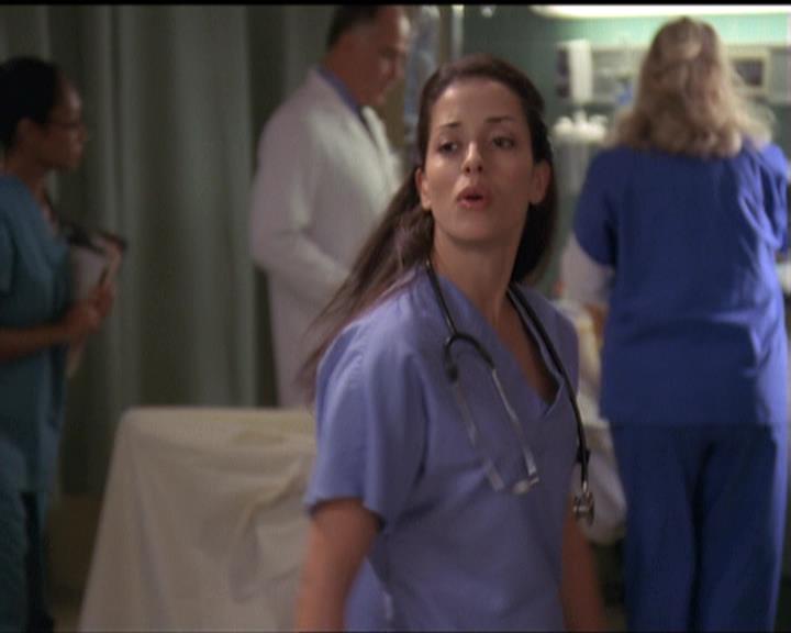 Charmed-Online-dot-net_5x06TheEyesHaveIt0754.jpg