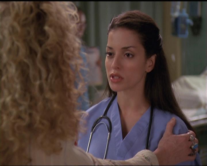Charmed-Online-dot-net_5x06TheEyesHaveIt0763.jpg